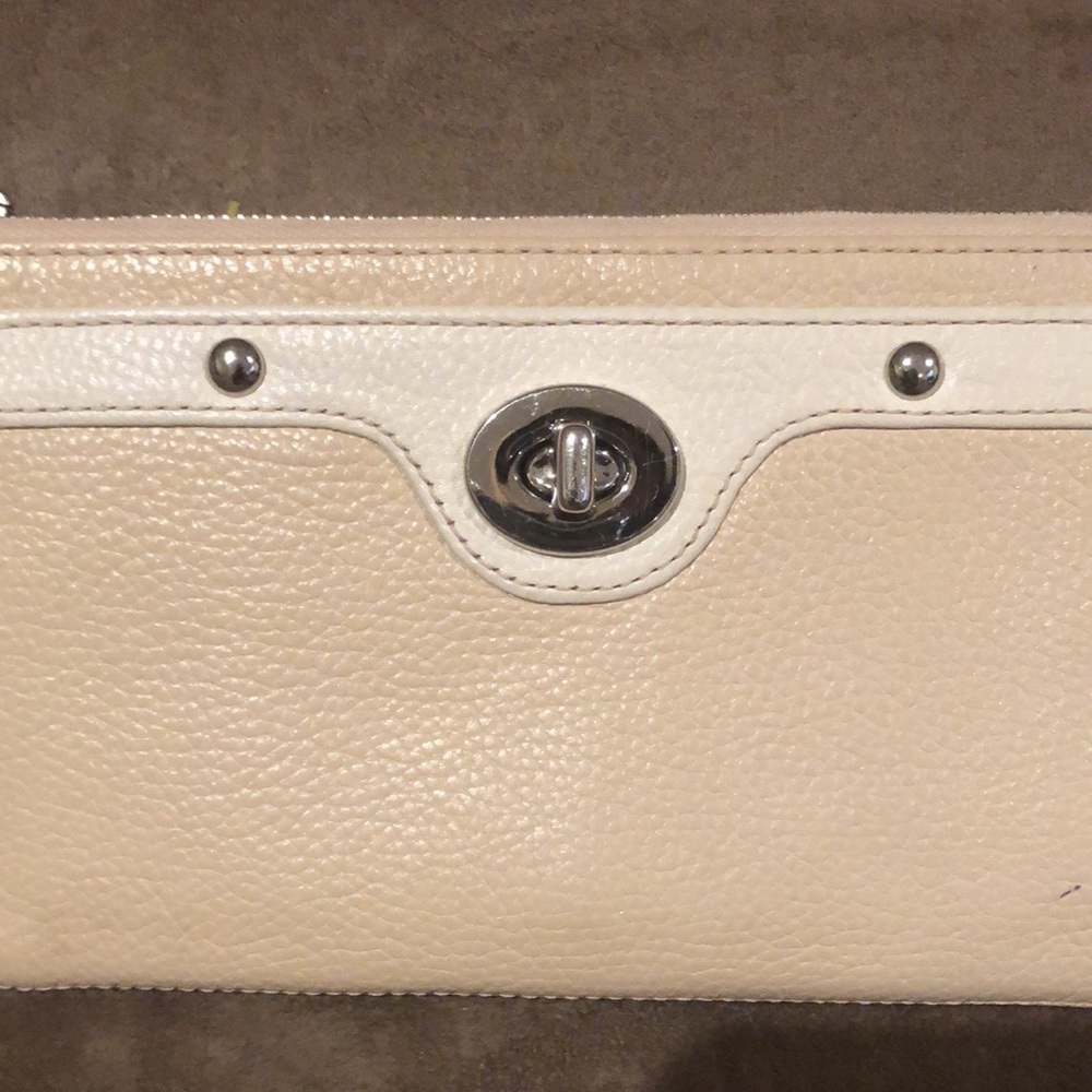 Coach Penelope Zippy wallet, turnkey front lock - Picture 2 of 7